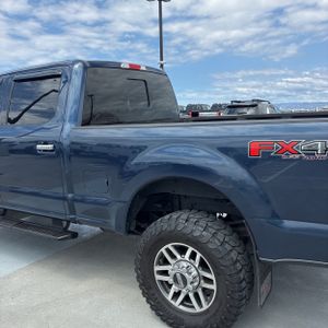 FORD F-350 LARIAT - 6