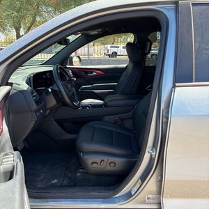 2025 Chevrolet TRAVERSE Z71 — миниатюра 33