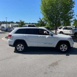 JEEP GRAND CHEROKEE LAREDO - 10