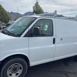 CHEVROLET EXPRESS 2500 - 2