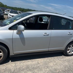 2012 Nissan VERSA 1.8 S — фото 4