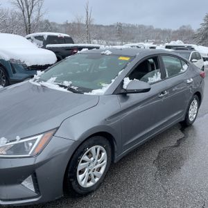HYUNDAI ELANTRA SE - 2
