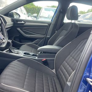 صورة مصغرة 32 لـ 2024 Volkswagen JETTA SPORT