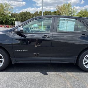 CHEVROLET EQUINOX LS - 4