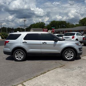 FORD EXPLORER BASE - 10