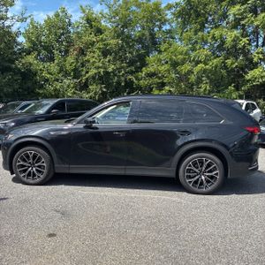 2025 Mazda CX-70 PLUG-IN HYBRID PREMIUM — фото 3