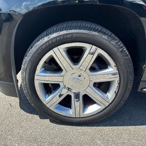 2019 Cadillac ESCALADE ESV LUXURY — фото 17
