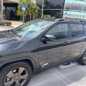 JEEP CHEROKEE LATITUDE 75TH ANNIVERSARY - 2
