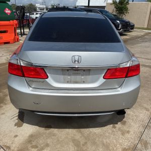 HONDA ACCORD LX - 7