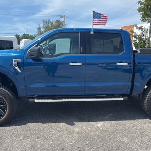 FORD F-150 XLT - 4