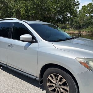 2015 Nissan PATHFINDER SL 照片 13