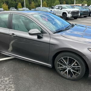 صورة 13 لـ 2024 Toyota CAMRY SE