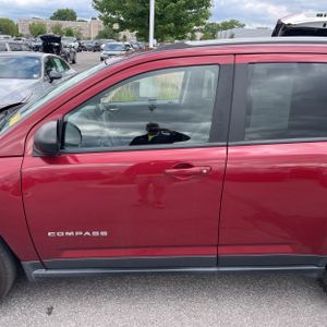 صورة 4 لـ 2016 JEEP COMPASS SPORT