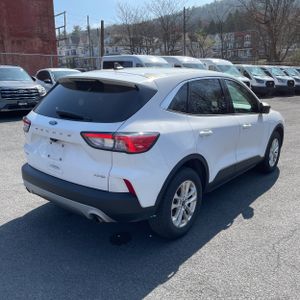 FORD ESCAPE SE - 8