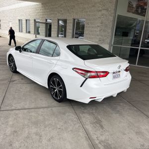 TOYOTA CAMRY - 5