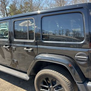 JEEP WRANGLER 4XE UNLIMITED SAHARA 4X4 - 6