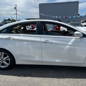 HYUNDAI SONATA LIMITED - 10