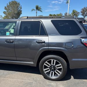 صورة 6 لـ 2022 Toyota 4RUNNER LIMITED