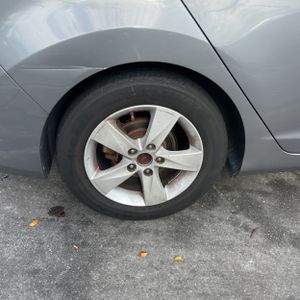 2011 Hyundai ELANTRA GLS 缩略图 19