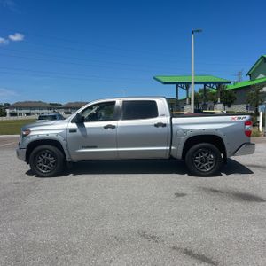 TOYOTA TUNDRA - 3