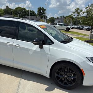 2025 Chrysler PACIFICA LIMITED 缩略图 13