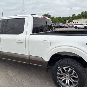 FORD F-150 LARIAT - 6