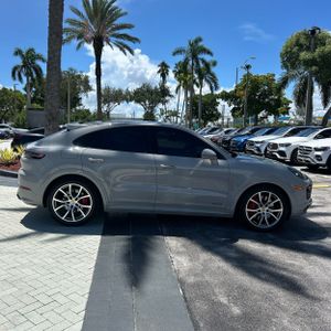 2021 Porsche CAYENNE GTS COUPE 照片 10