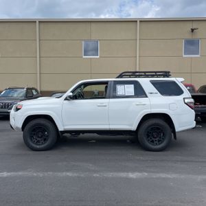 صورة 3 لـ 2020 Toyota 4RUNNER TRD PRO