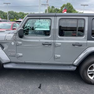 2021 JEEP WRANGLER UNLIMITED SAHARA 照片 3