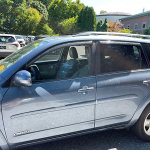 2010 Toyota RAV4 LIMITED — фото 4