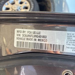 2024 RAM 2500 LARAMIE thumbnail 57