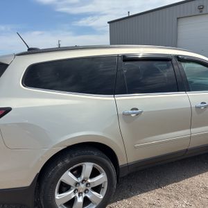 CHEVROLET TRAVERSE LT - 9