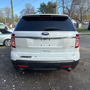 FORD EXPLORER XLT - 7