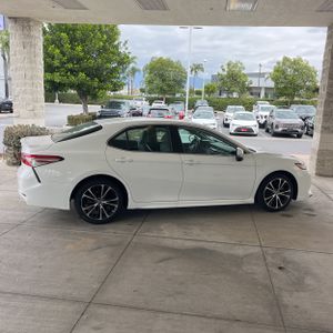 TOYOTA CAMRY - 10