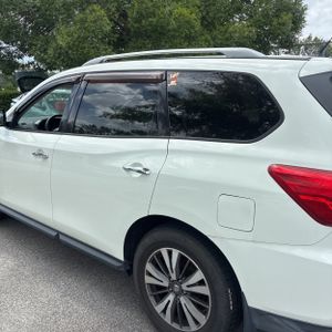 2017 Nissan PATHFINDER SV 照片 6