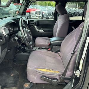2013 JEEP WRANGLER UNLIMITED SAHARA — фото 32