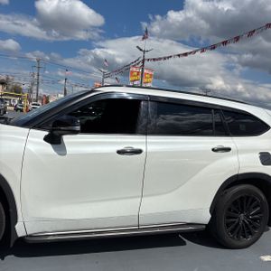 TOYOTA HIGHLANDER - 4