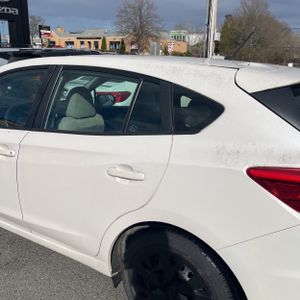 SUBARU IMPREZA 2.0I - 6