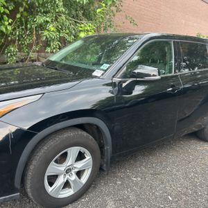 2022 Toyota HIGHLANDER LE 照片 2