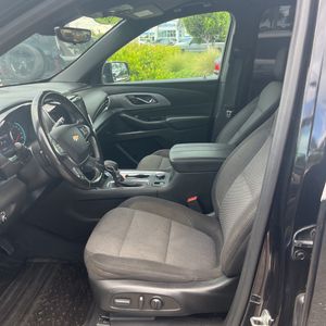 صورة 30 لـ 2023 Chevrolet TRAVERSE LT CLOTH