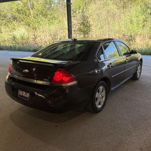 CHEVROLET IMPALA LT - 8