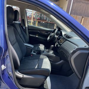 2017 Nissan ROGUE SV — миниатюра 32