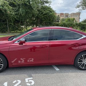 2025 Lexus ES 350 BASE photo 4