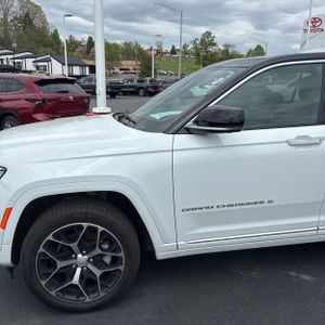 JEEP GRAND CHEROKEE SUMMIT RESERVE - 2