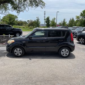 صورة 3 لـ 2013 KIA SOUL BASE