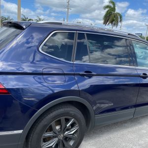 VOLKSWAGEN TIGUAN SE - 9