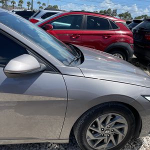 صورة مصغرة 13 لـ 2024 Hyundai ELANTRA SEL