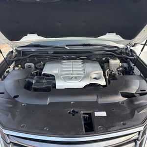 صورة مصغرة 44 لـ 2017 Lexus LX 570 BASE