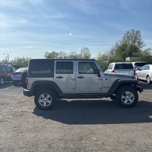 JEEP WRANGLER UNLIMITED WILLYS WHEELER - 10