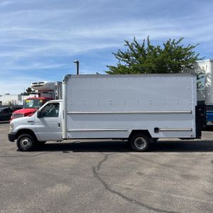 FORD E-350 CUTAWAY - 3